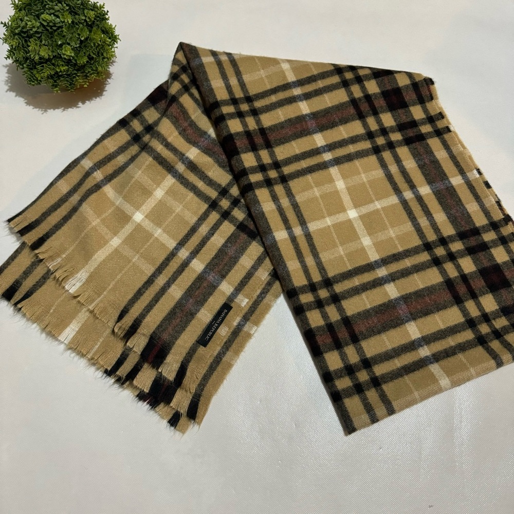 Banana Republic Plaid Tartan Black Brown Fringe Cozy Wrap Scarf Fall Winter